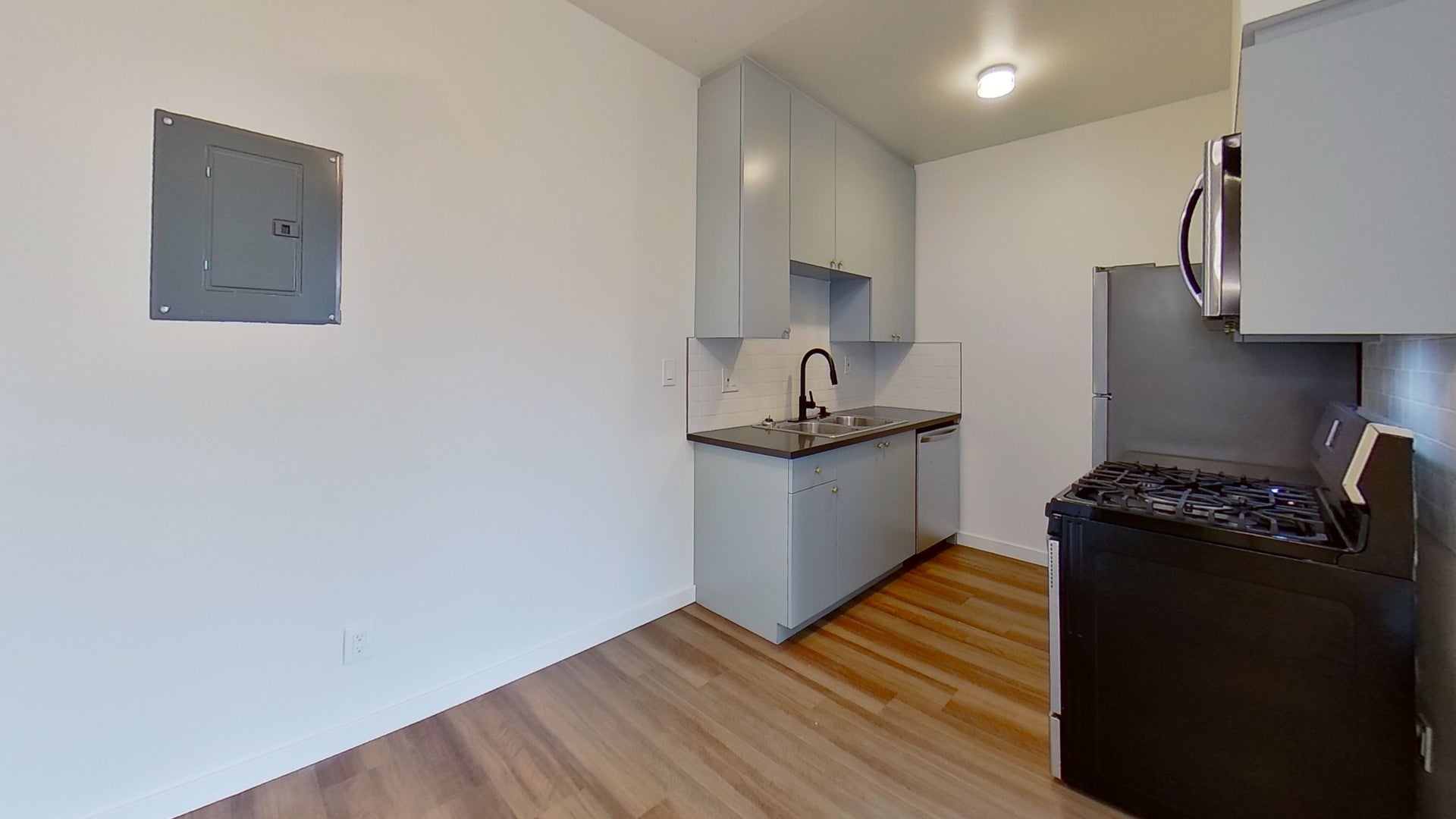 2736 Pomeroy Ave #316